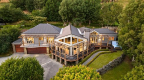 Pinnacle Villa by MajorDomo